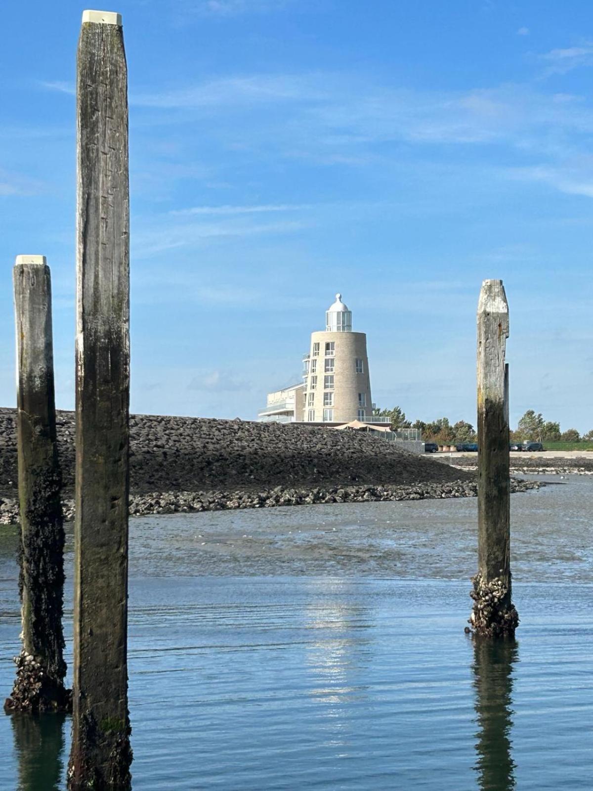 Oosterschelde Lodge Met Veel Privacy En Dicht Bij Het Water Scherpenisse Exteriör bild